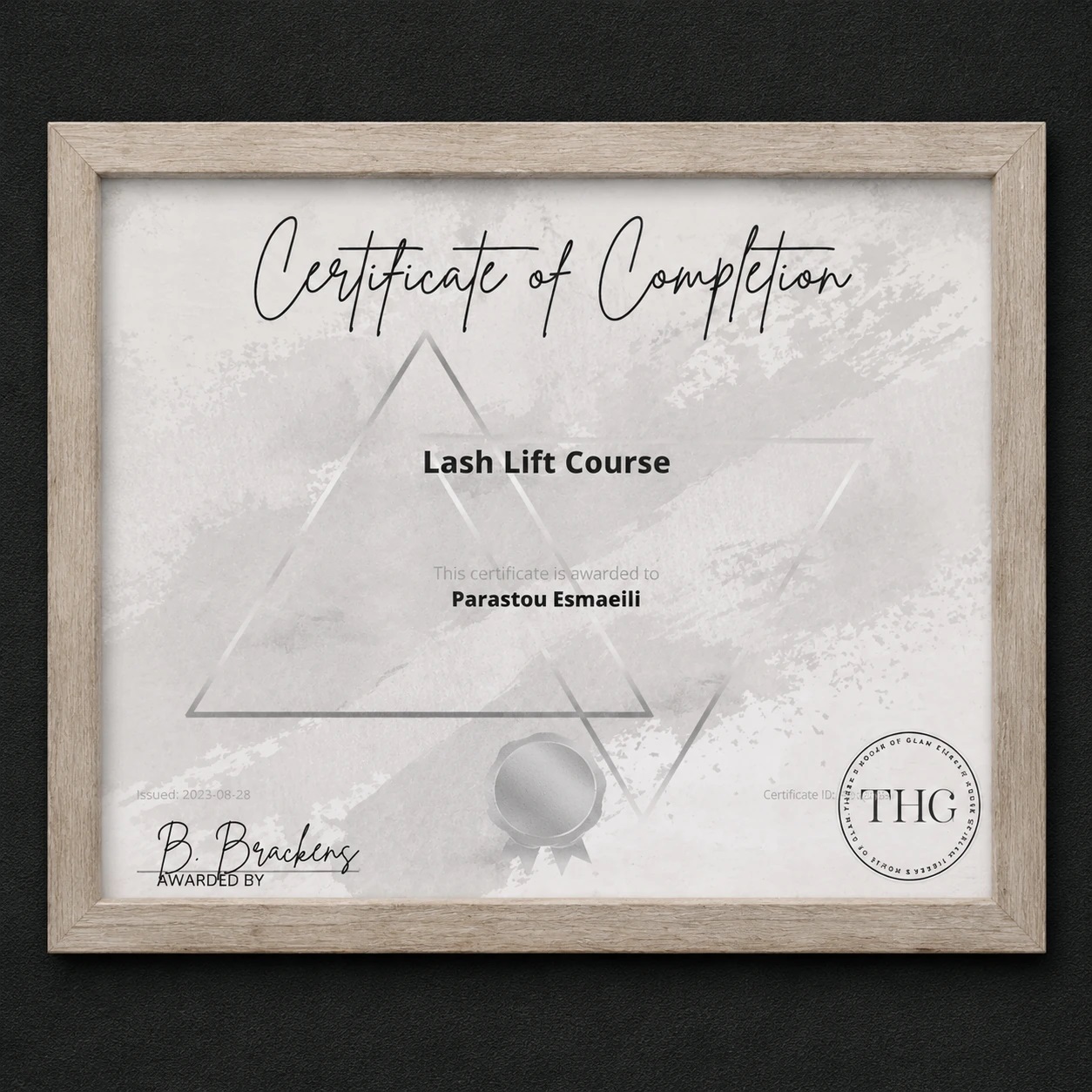 Professional Lash Lift Course Certificate of Completion from THG awarded to Parastou Esmaeili.